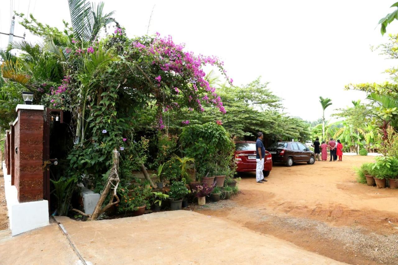 Niyati Home Stay 戈卡尔纳 外观 照片