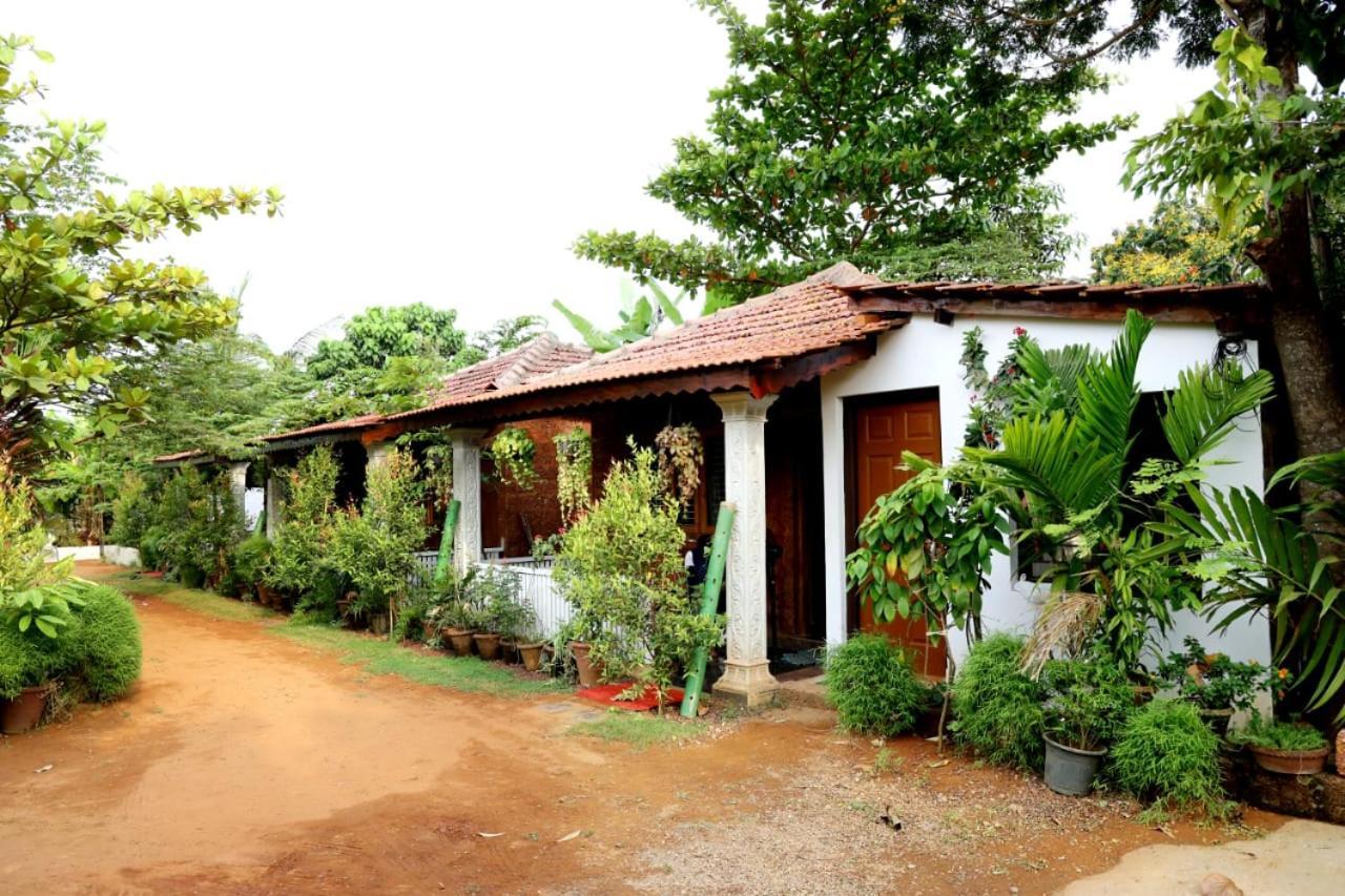 Niyati Home Stay 戈卡尔纳 外观 照片