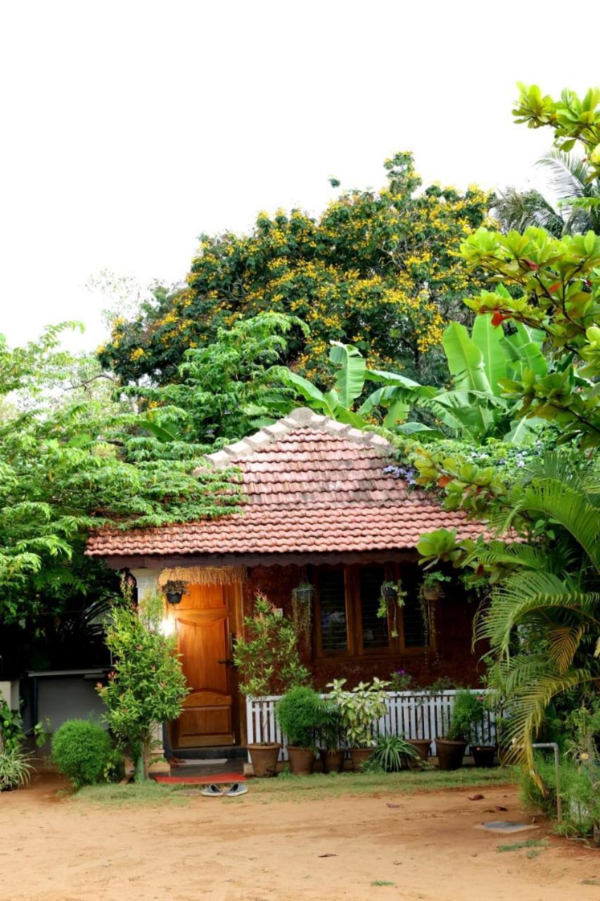 Niyati Home Stay 戈卡尔纳 外观 照片