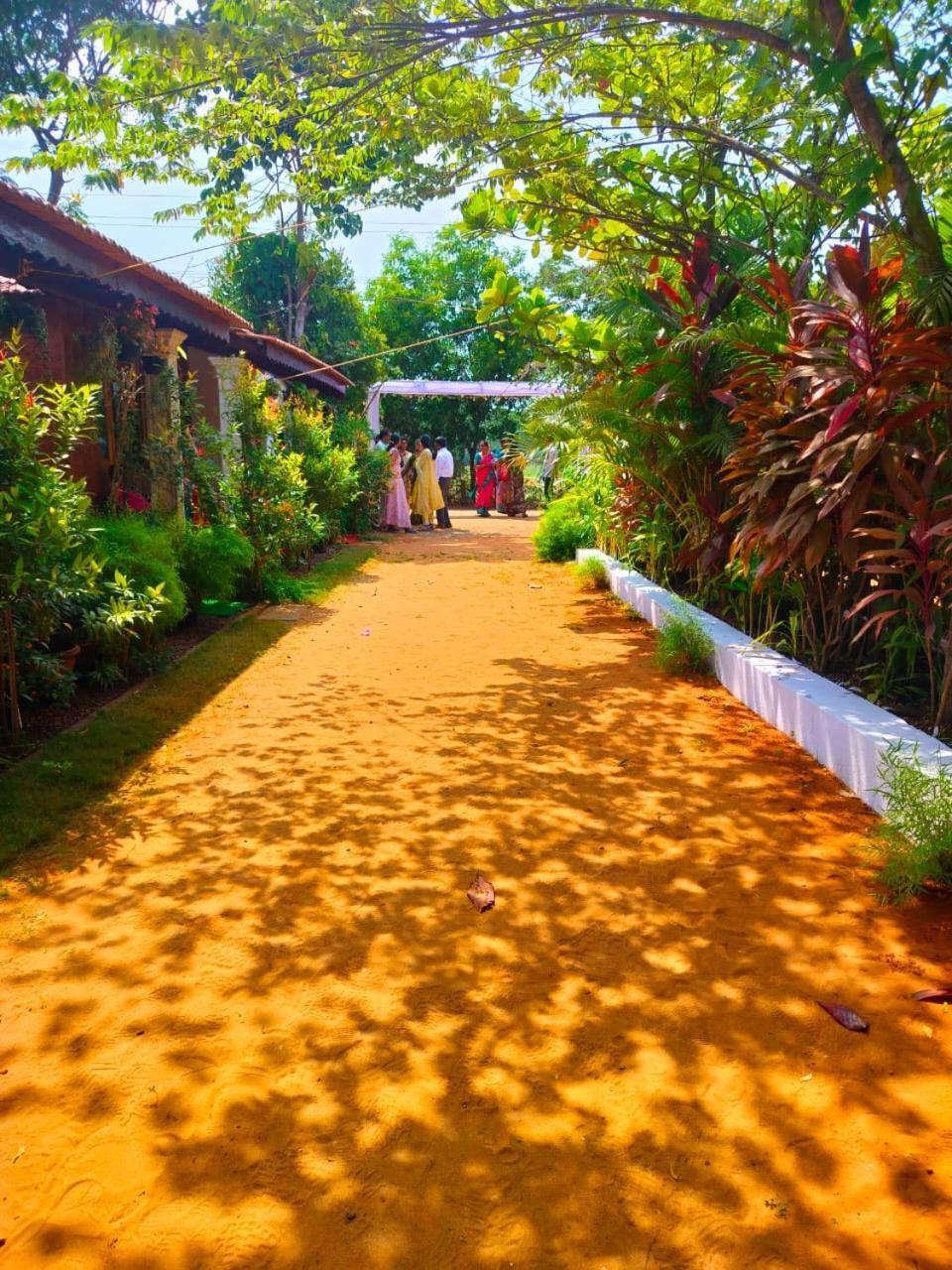 Niyati Home Stay 戈卡尔纳 外观 照片